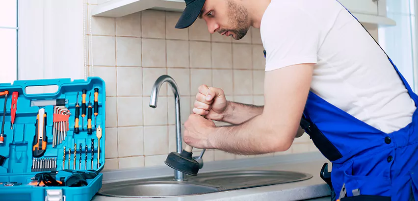 Emergency Plumber in Selden